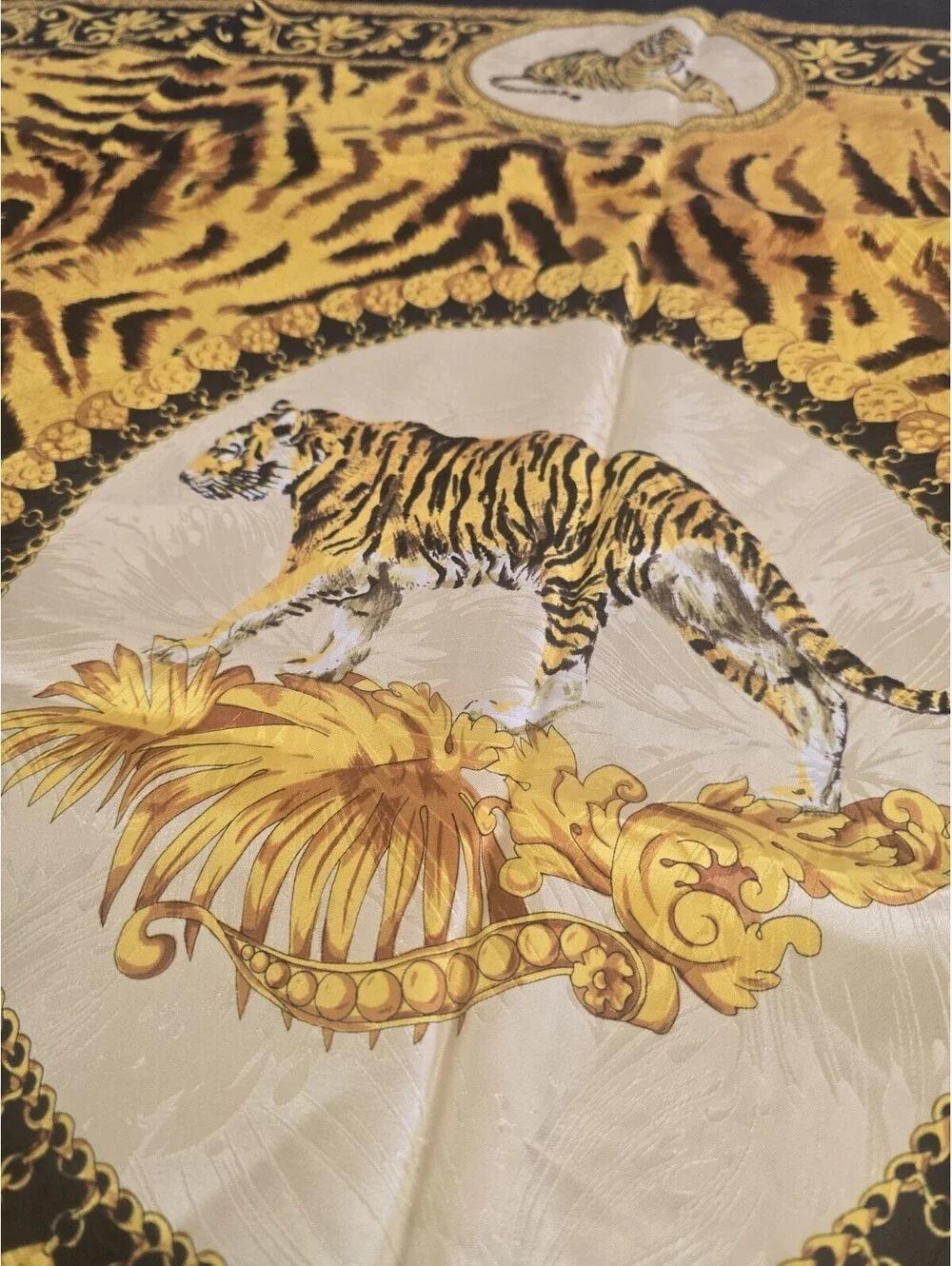 Vintage Giancarlo Milano Silk Scarf Neckwear Tiger Animal Shawl  54